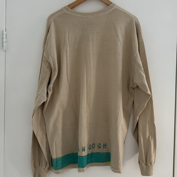 Uniqlo Long-sleeved Graphic Tee - Van Gogh graphic. Unisex, Size XL. - Picture 5 of 12